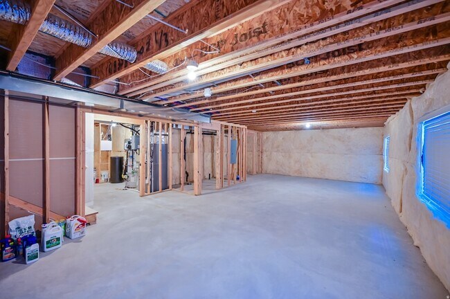 Building Photo - 4586 W Thorley Dr