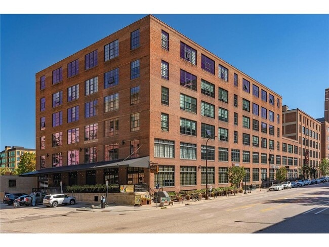 Building Photo - 730 N Washington Ave