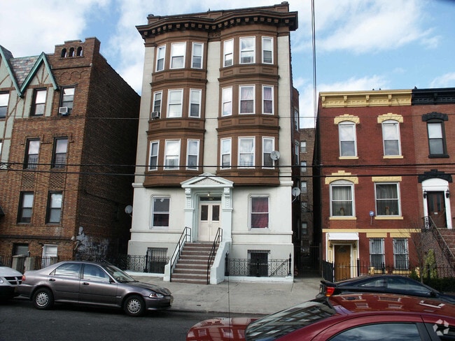 Building Photo - 166 Harrison Ave