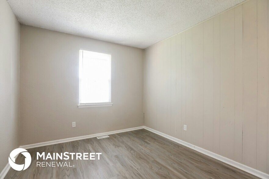 Building Photo - 10721 Mckinley Ct