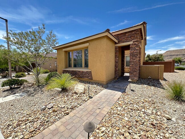 Building Photo - Summerlin Village 16 Ladera Phase 3