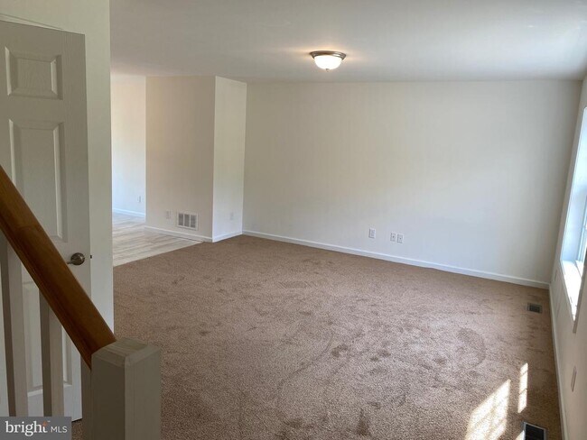 Building Photo - 301 Bondsville Rd