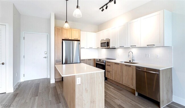 Building Photo - 22980 Vista Edera Cir