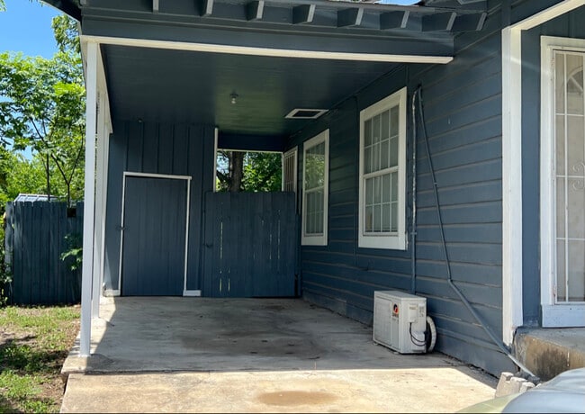 Building Photo - 111 S Audubon Dr