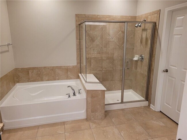 Building Photo - 108 Bradford Dr