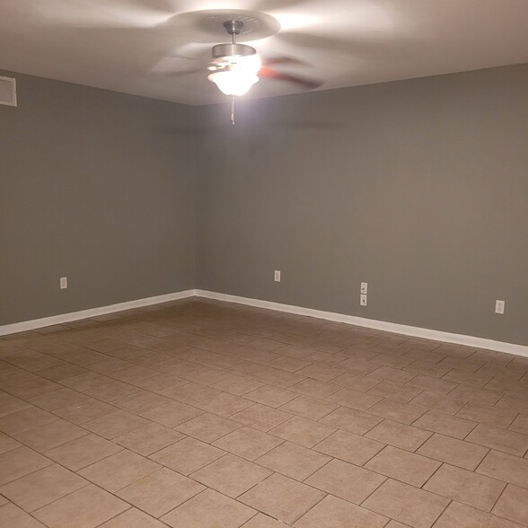 Living Room - 9104 Atreus