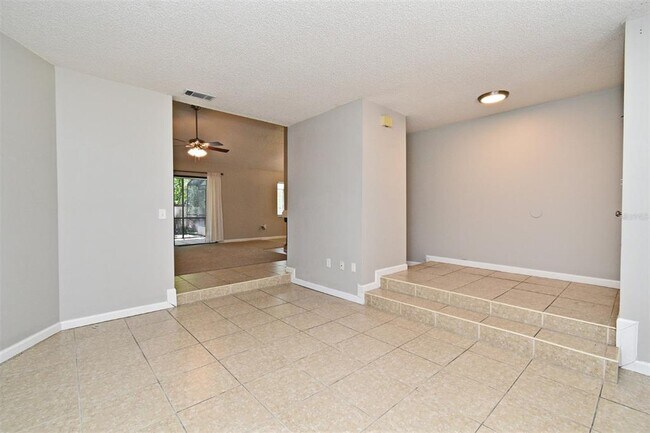 Building Photo - 512 Shane Cir