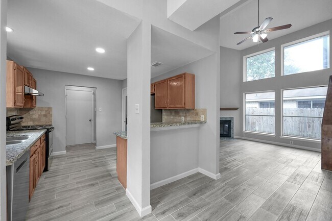 Building Photo - 4806 Tealgate Dr