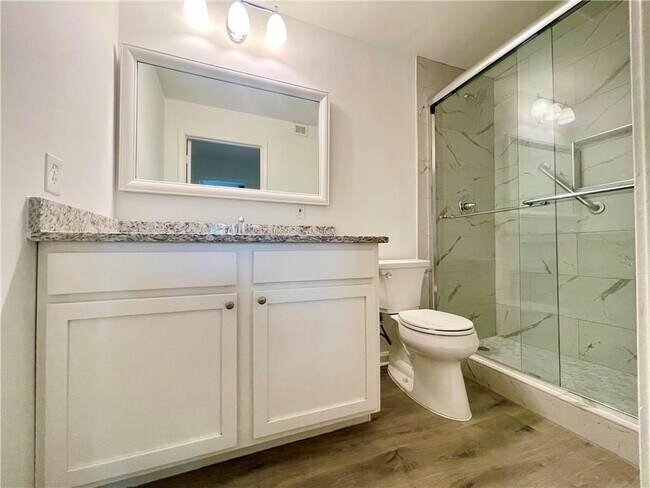 Building Photo - 320 Park Ridge Cir