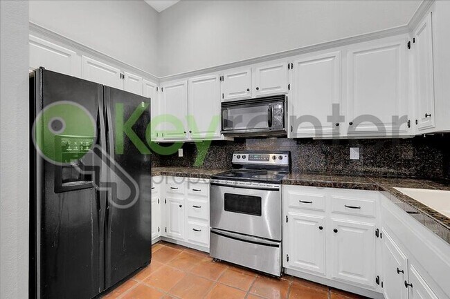 Building Photo - 2692 Bradford Way