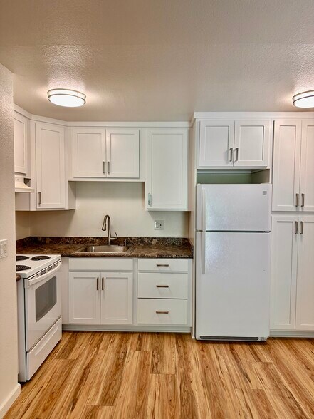 Building Photo - 6394 Rancho Mission Rd