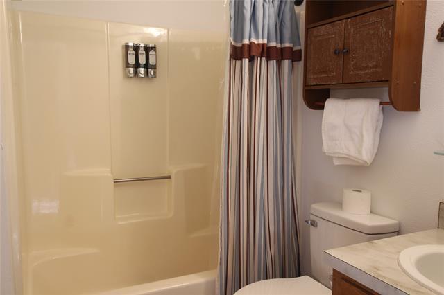 Building Photo - 240 Overlook Trail