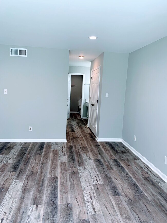 Hall with Closets to Bedroom Ensuite - 7224 Winery Ln