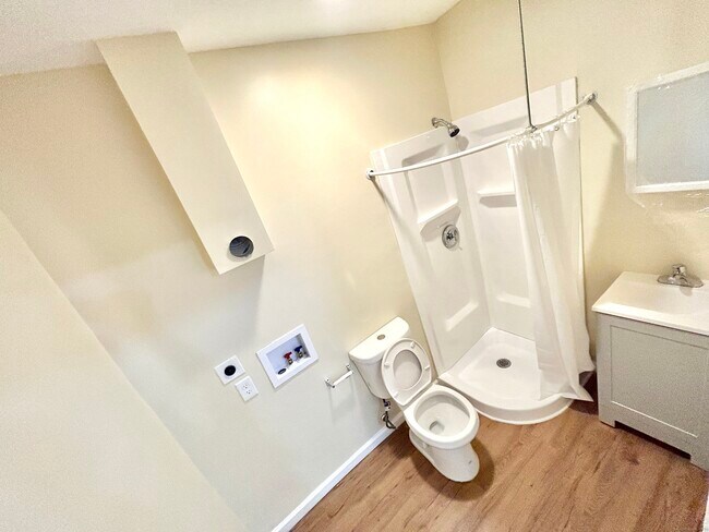 Building Photo - 135 W Main St