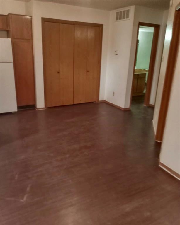 Building Photo - 2800 Bull Run