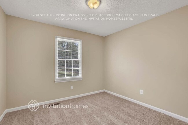 Building Photo - 3000 Springview Pl