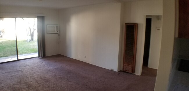 Building Photo - 134 Hurlbut St