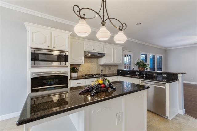 Building Photo - 1415 Normandy Ln
