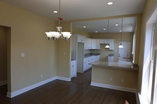 Building Photo - 4329 Baring Ave