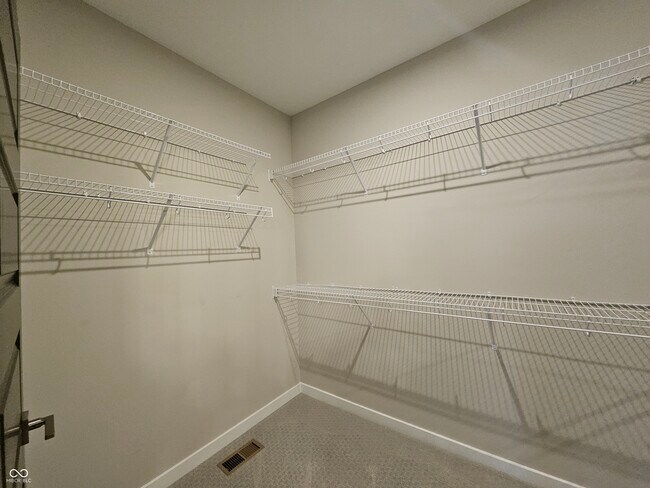 Building Photo - 228 Oakhurst Wy