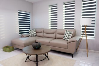 Building Photo - 1200 Country Club Dr