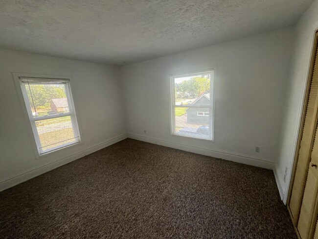 Building Photo - Hudsonville 1BR Upper