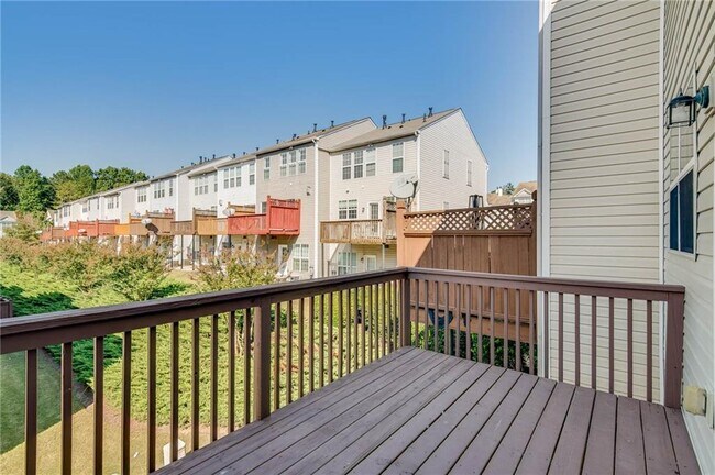 Building Photo - 1305 Greychurch Way