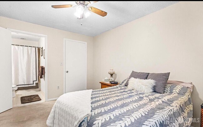 Building Photo - 2310 Ravens Crest Dr