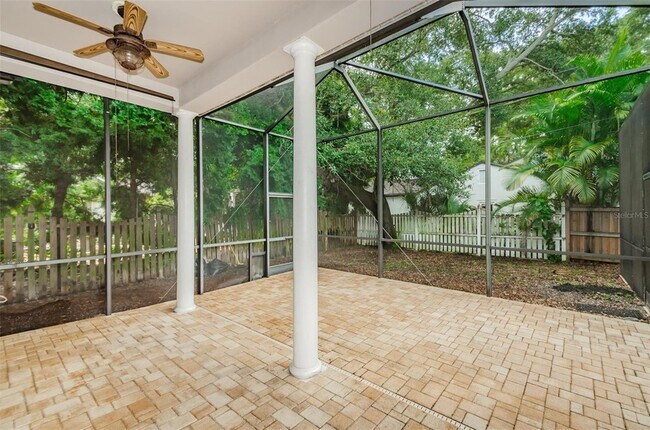 Building Photo - 3410 W Bay Villa Ave