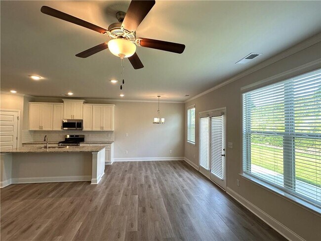 Building Photo - 1371 Sunny Vly Ln