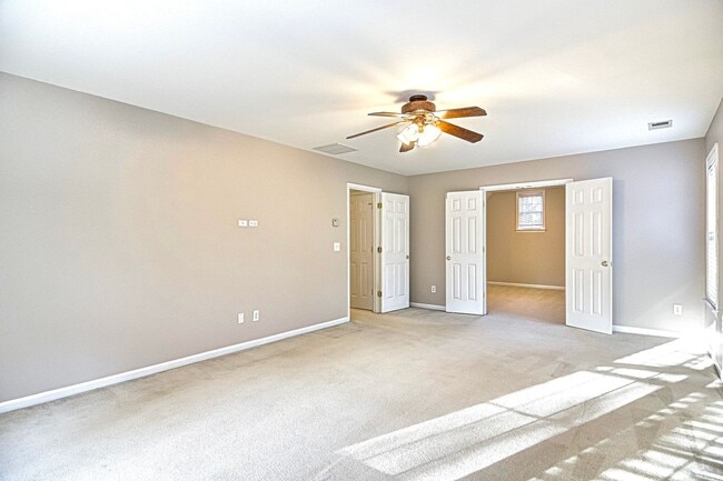 Building Photo - Available Now - Large 5 BD/3 Full Bath Home with Fenced Yard