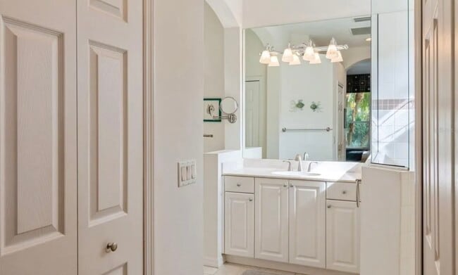 Building Photo - 7314 Meeting St