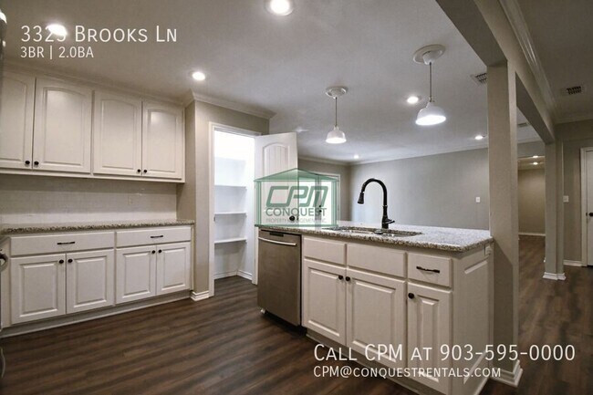 Building Photo - 3323 Brooks Ln
