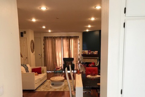 Smart - Living Room - 2405 34th St