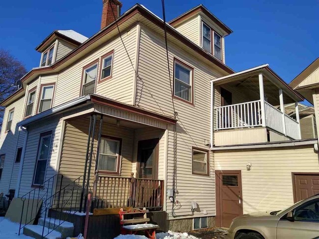 Primary Photo - 599 Beech St
