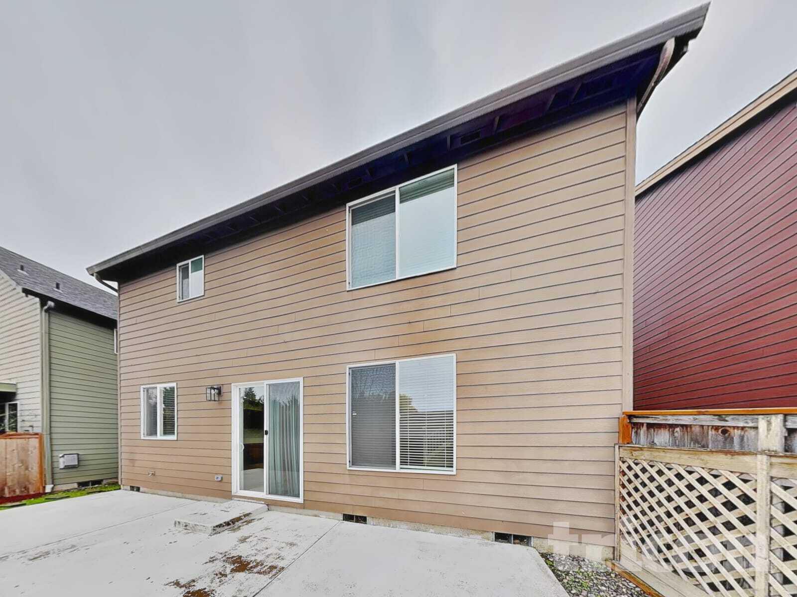 Building Photo - 6007 NE 60th Ave