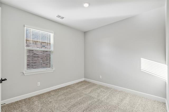 Building Photo - 929 Emerson Dr