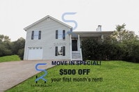Building Photo - Move-In Special!

Move in on or before December 31st and receive a $500 discount on your first mo...
