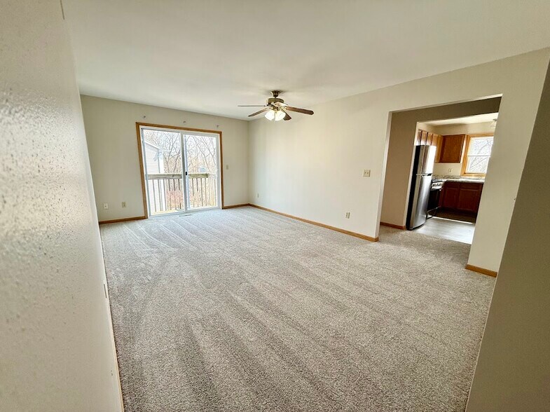 Building Photo - 2042 Cliff Alex Ct S