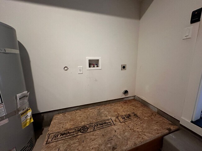 Building Photo - 193