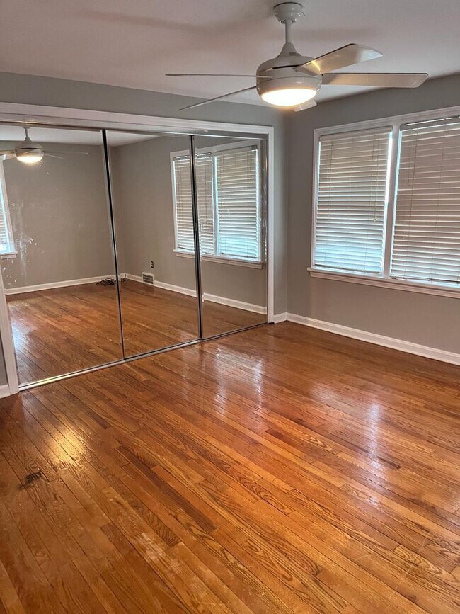 Building Photo - Welcome home!