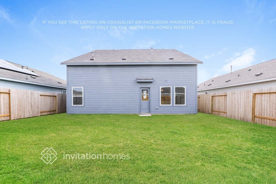 Building Photo - 16488 Blossom Grv Dr