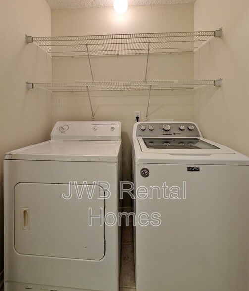 Building Photo - 7721 Highchair Ln