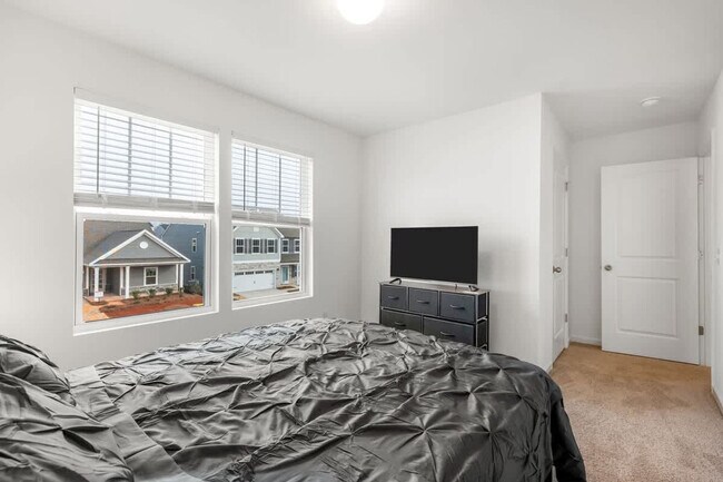 Building Photo - 3107 Highlander Pt