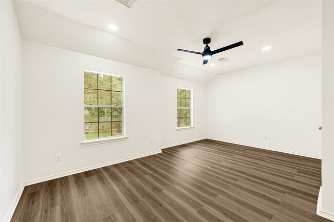 Building Photo - 146 S Walden Elms Cir