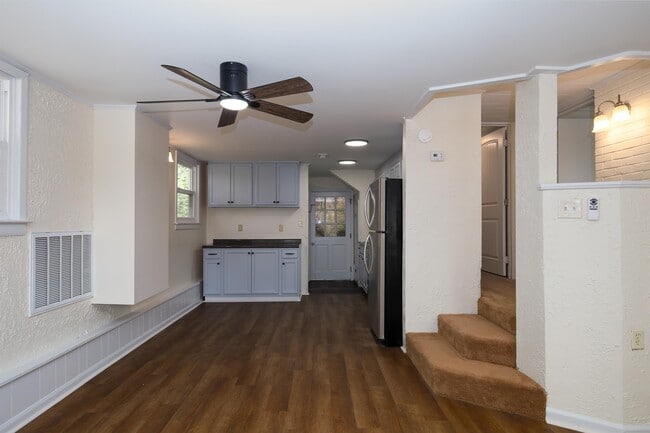 Building Photo - 1190 Blue Creek Rd