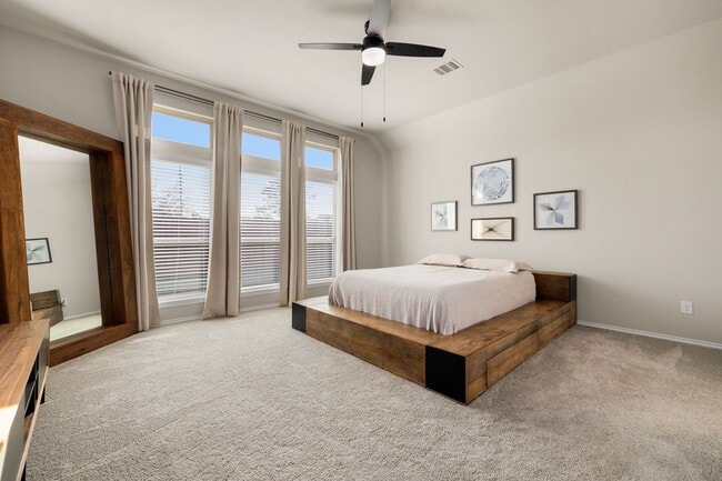 Building Photo - 23039 Birchwood Valley Ln