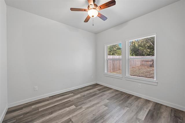 Building Photo - 208 D St