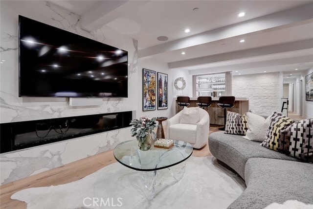 Building Photo - 1208 The Strand