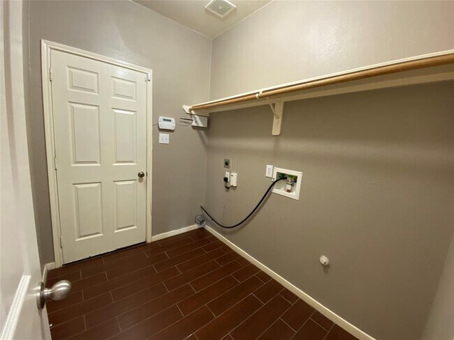 Building Photo - 21515 Kingston Terrace Ln